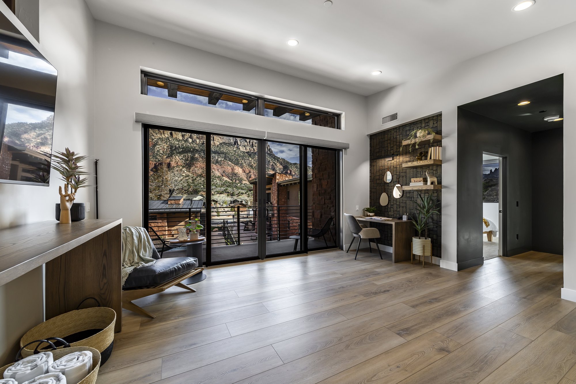 Johnson Mountain Villa 002